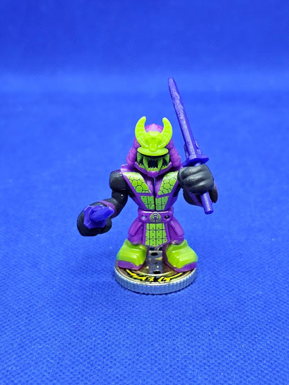 Twinfang Ultra Rare Akedo Ultimate Arcade Warriors Series 1 Moose Toys 20210