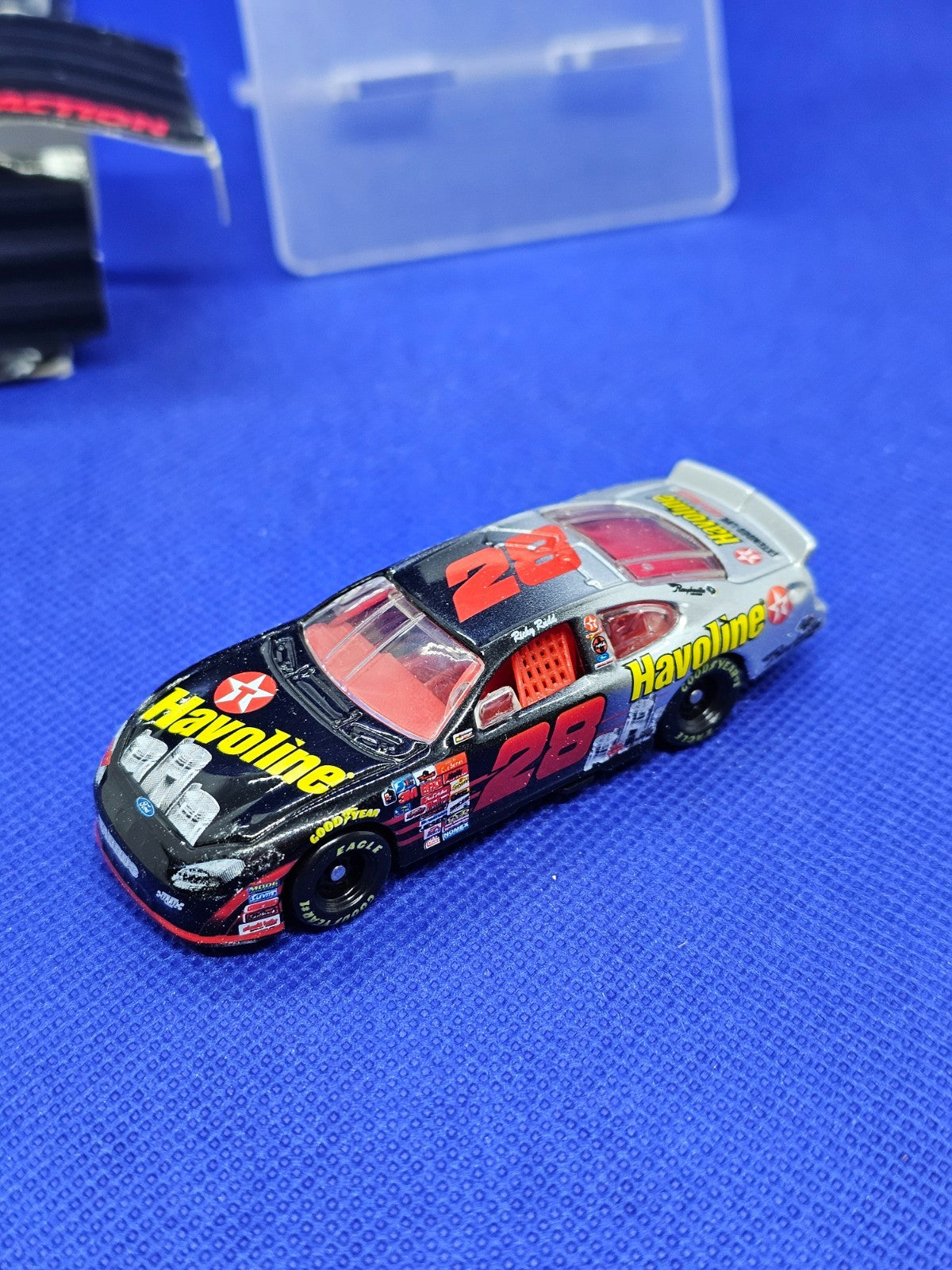 Need For Speed Voiture #28 Havoline Ricky Rudd, EA Games, 20004