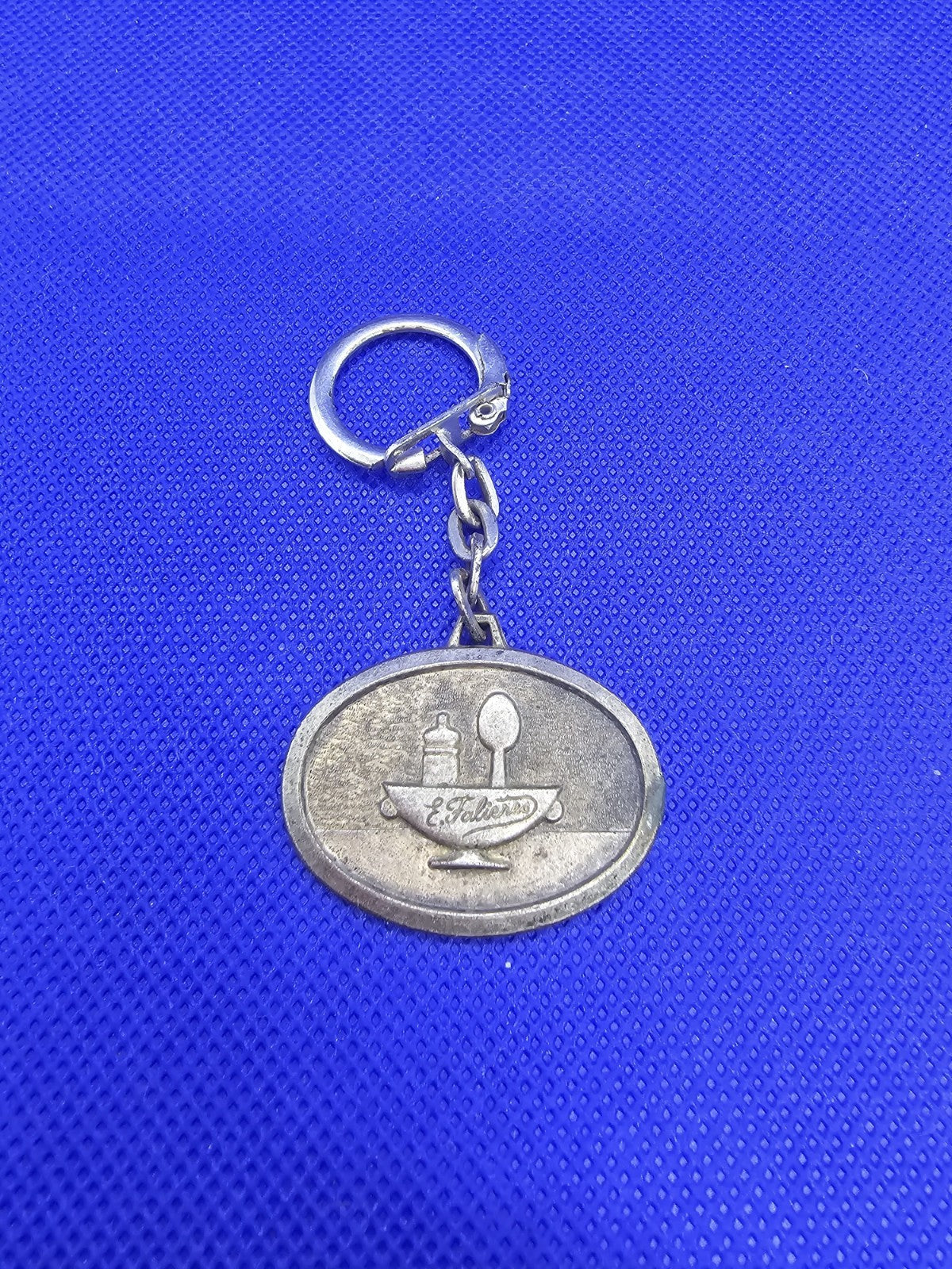 Porte-clés vintage Phosphatine Falières, publicité nutrition santé, années 600