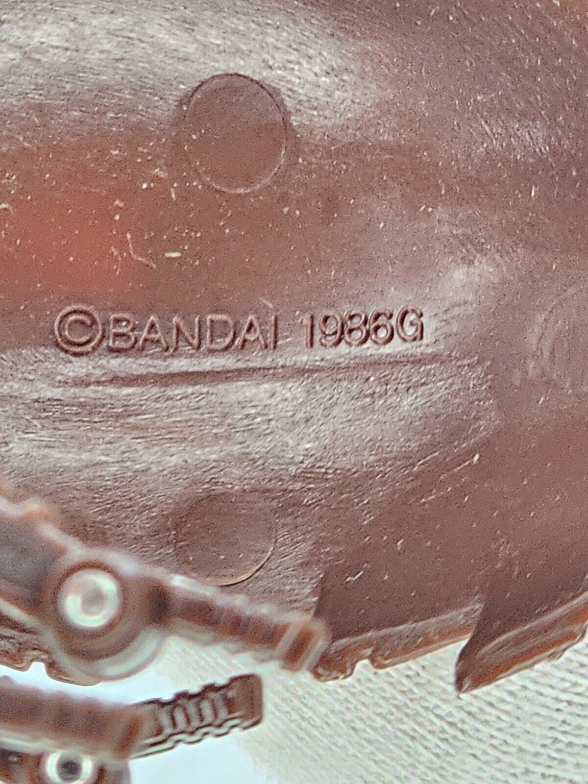 5561644