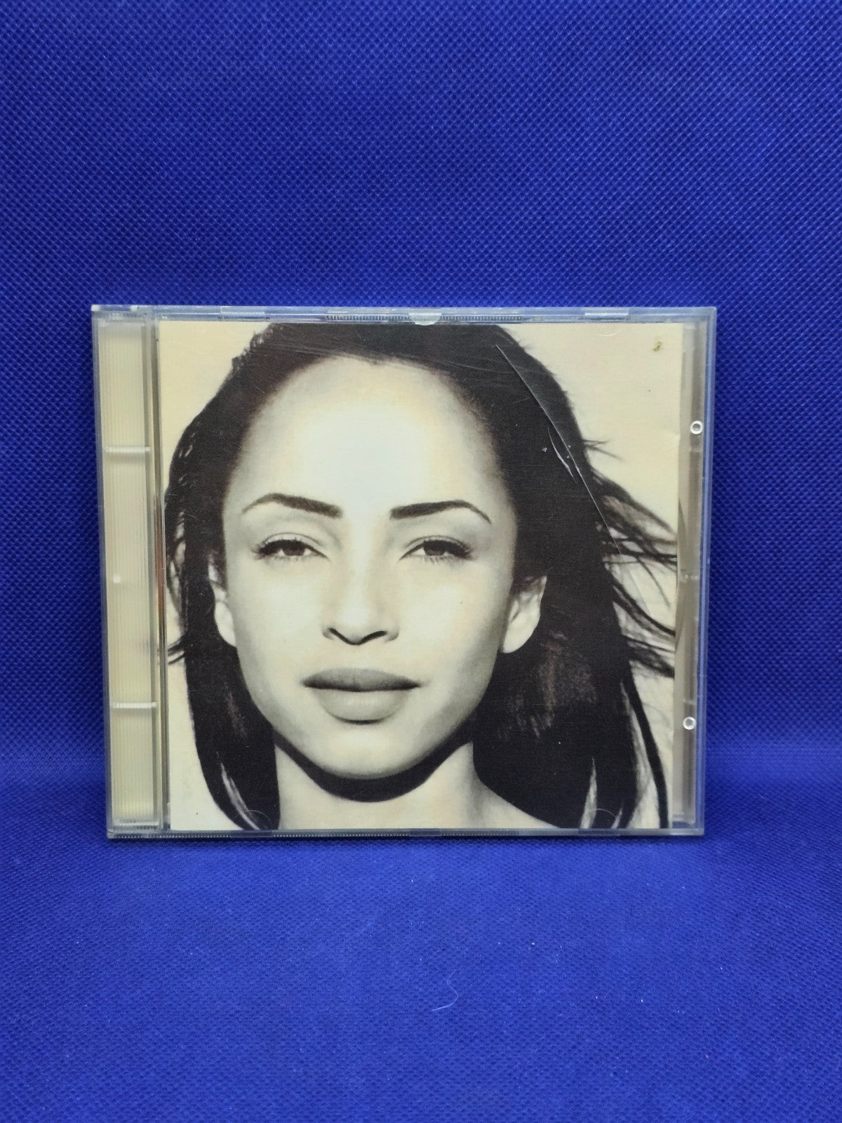 Sade The Best of Sade Compilation Epic Sony Music 1994 CD Audio0