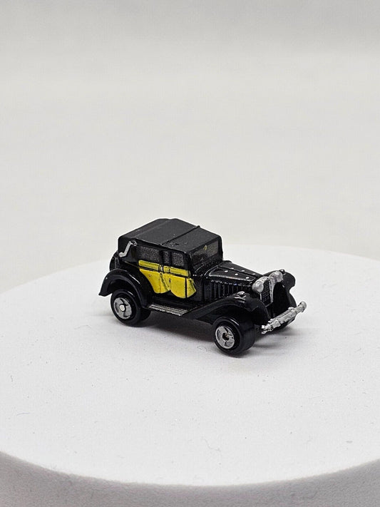 6221703