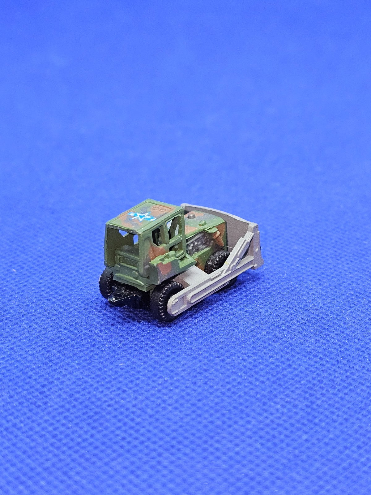 Bulldozer Militaire Micro Machines Galoob 1997 Desert Camo vintage1