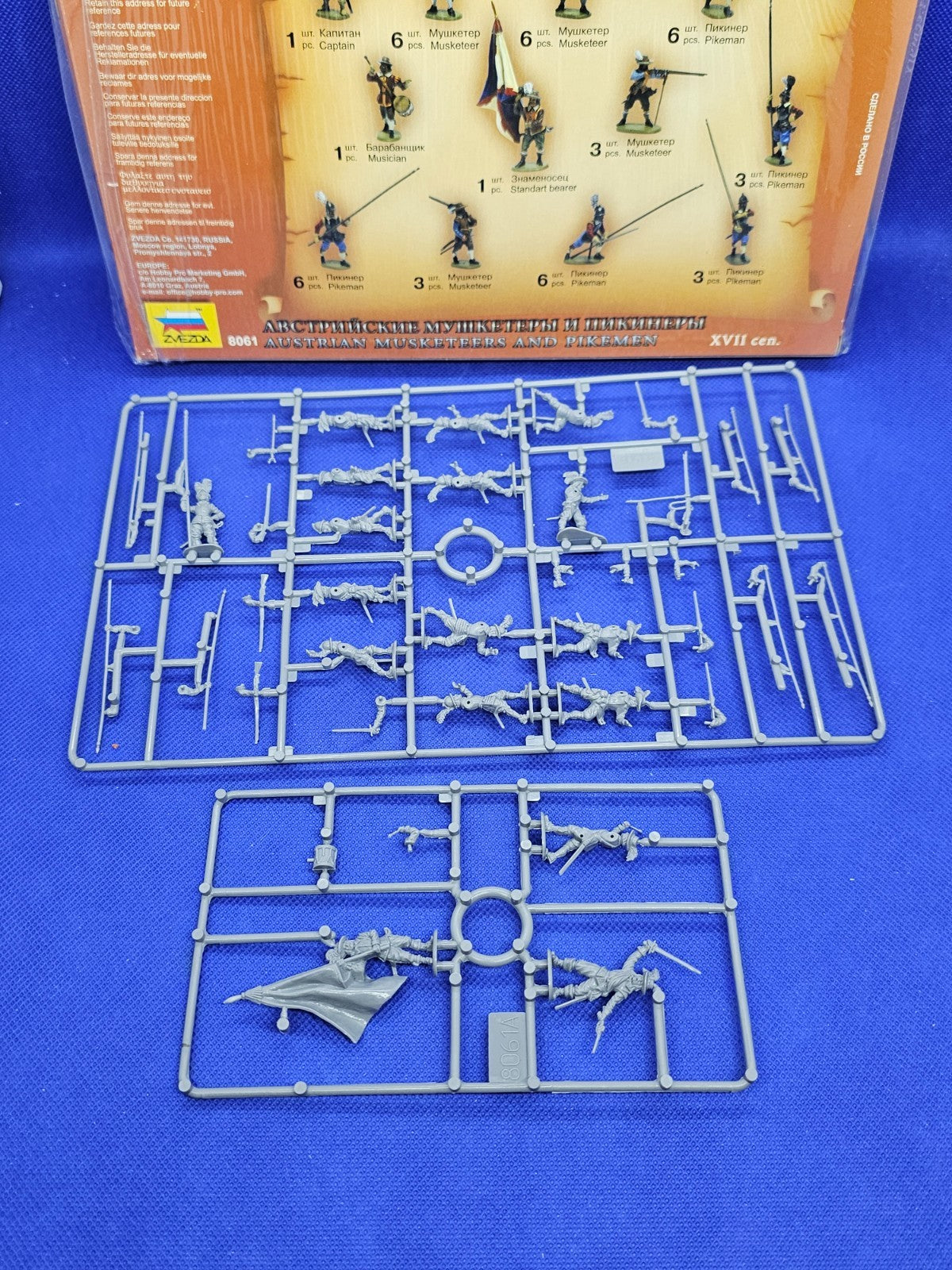 Austrian Musketeers and Pikemen Zvezda 8061 XVIIe siècle 172 complet3