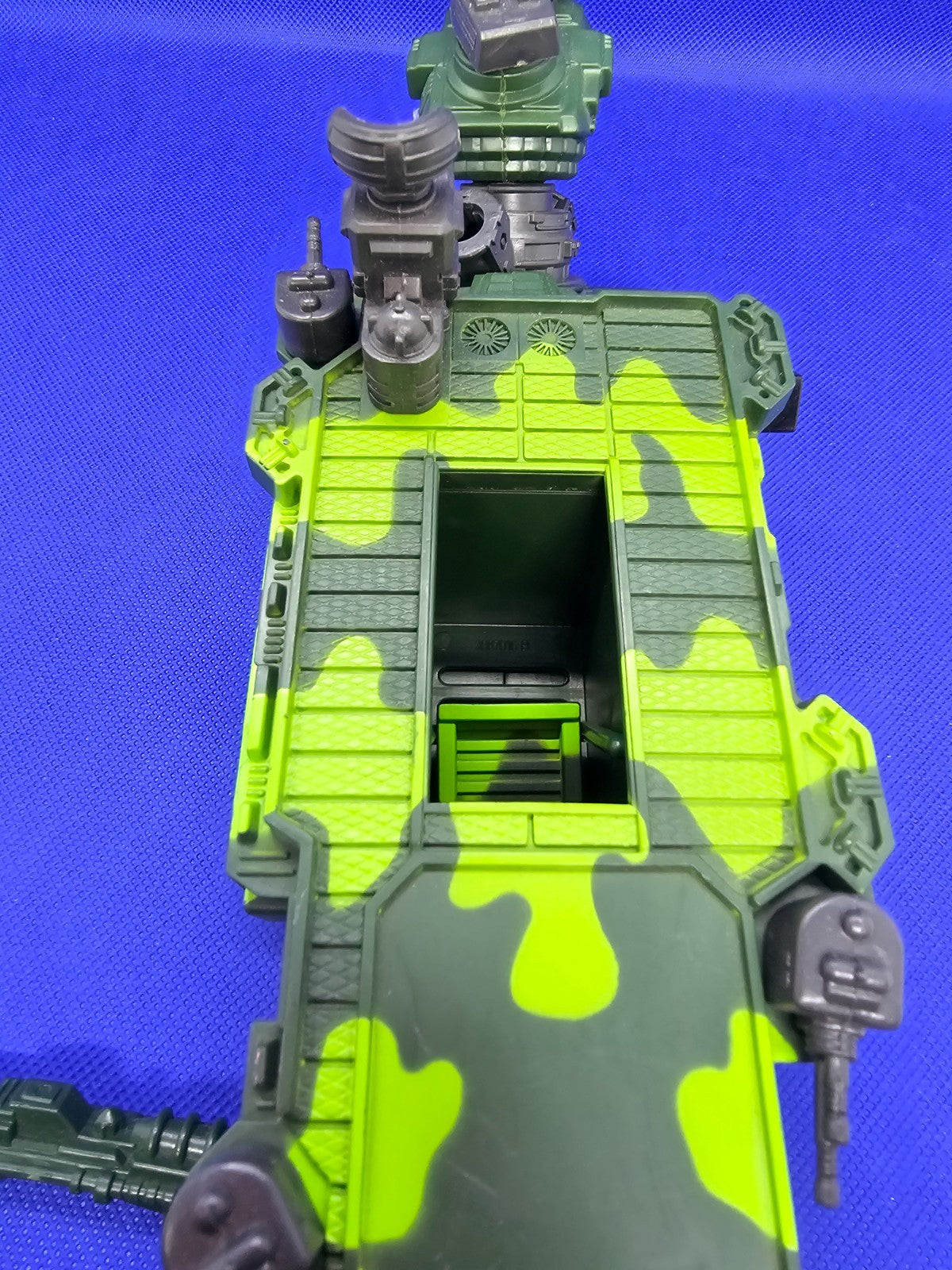 Vintage Kenner Mega Force – Triax (Ram Fist) Action Figure, Fonctionnel, Sans St6