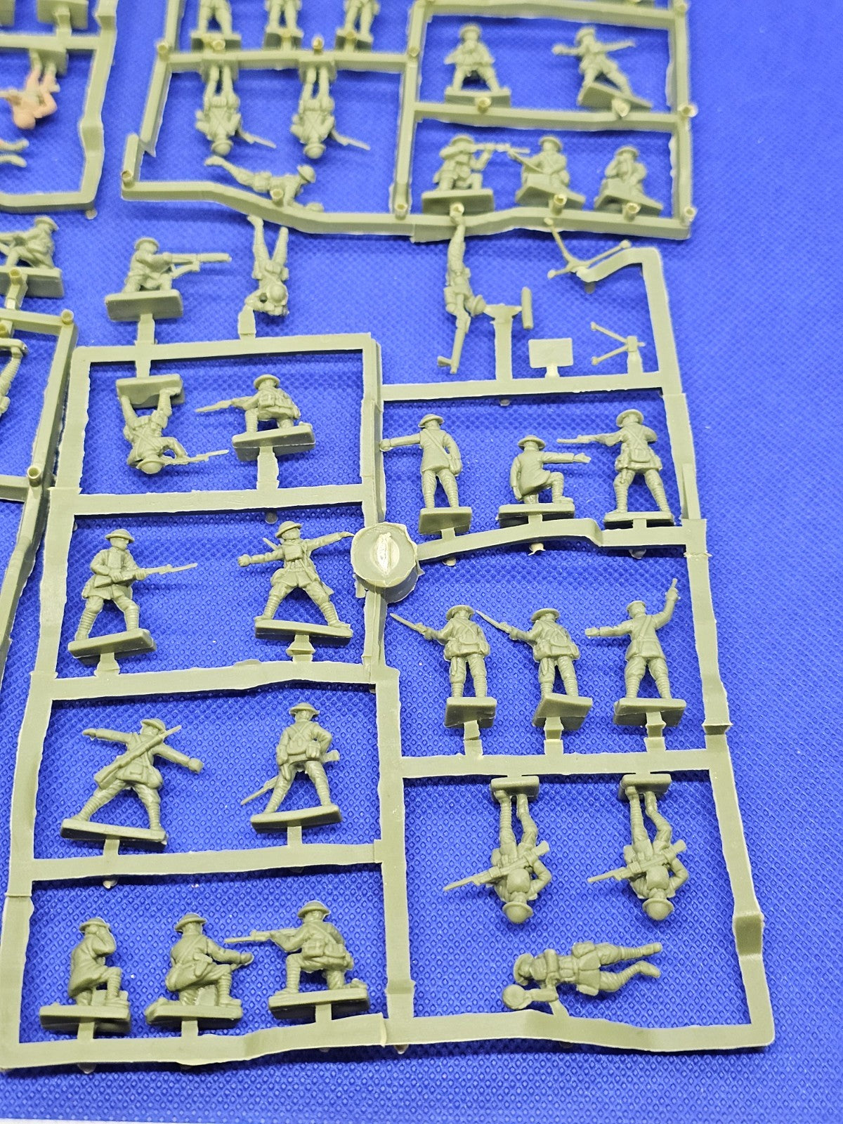 HaT WWI Canadian Infantry 84 Figurines Première Guerre mondiale 8111 1726