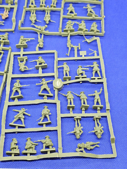HaT WWI Canadian Infantry 84 Figurines Première Guerre mondiale 8111 1726