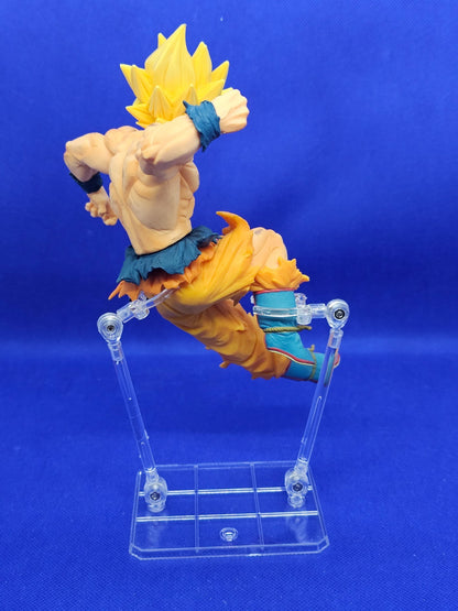 Super Saiyan Son Goku Dragon Ball Z Banpresto Bandai 2016 20 cm2