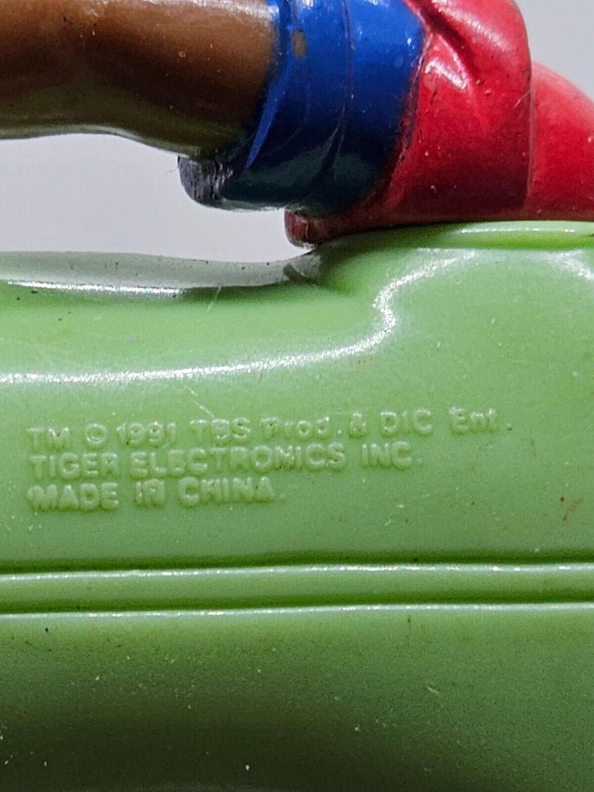 5561653