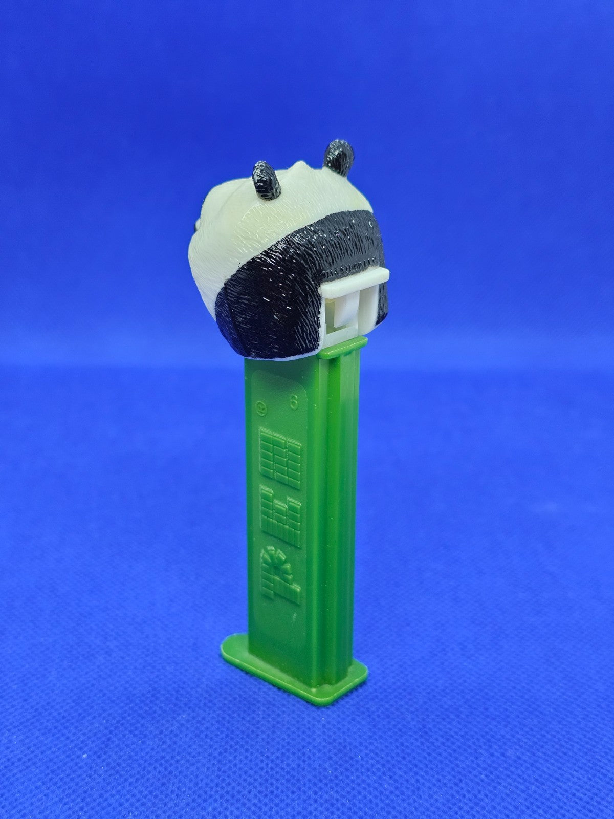 Distributeur PEZ Po Kung Fu Panda DreamWorks Stem Vert2