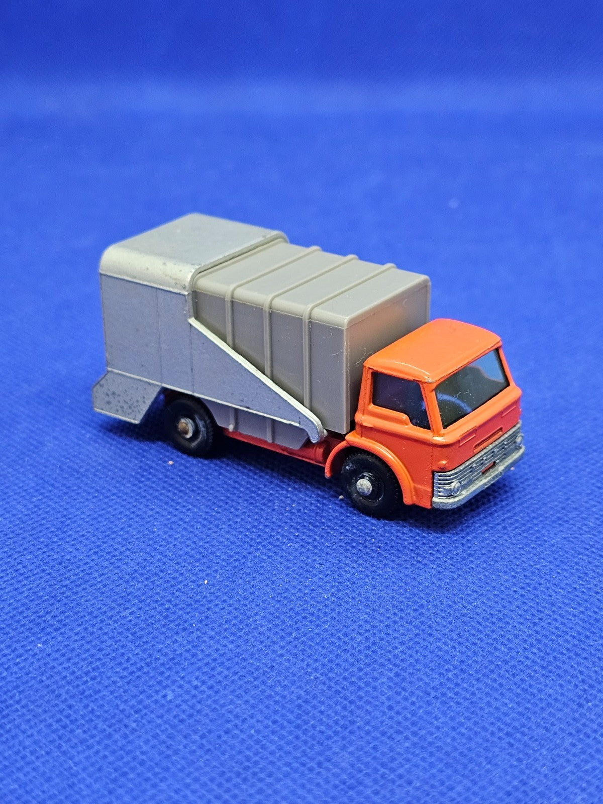 Matchbox Refuse Truck No 7 Lesney Made in England Vintage0