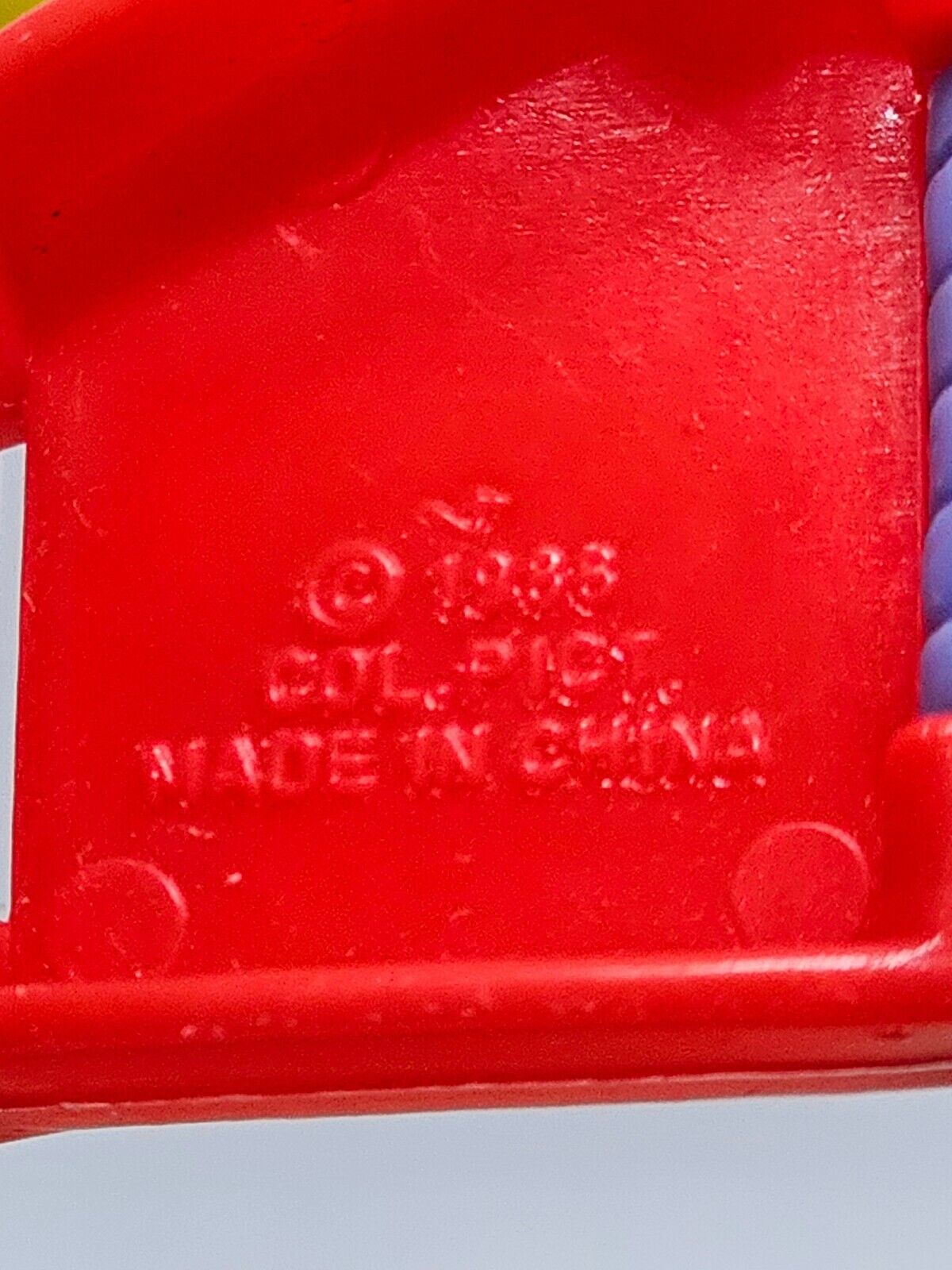 5812634