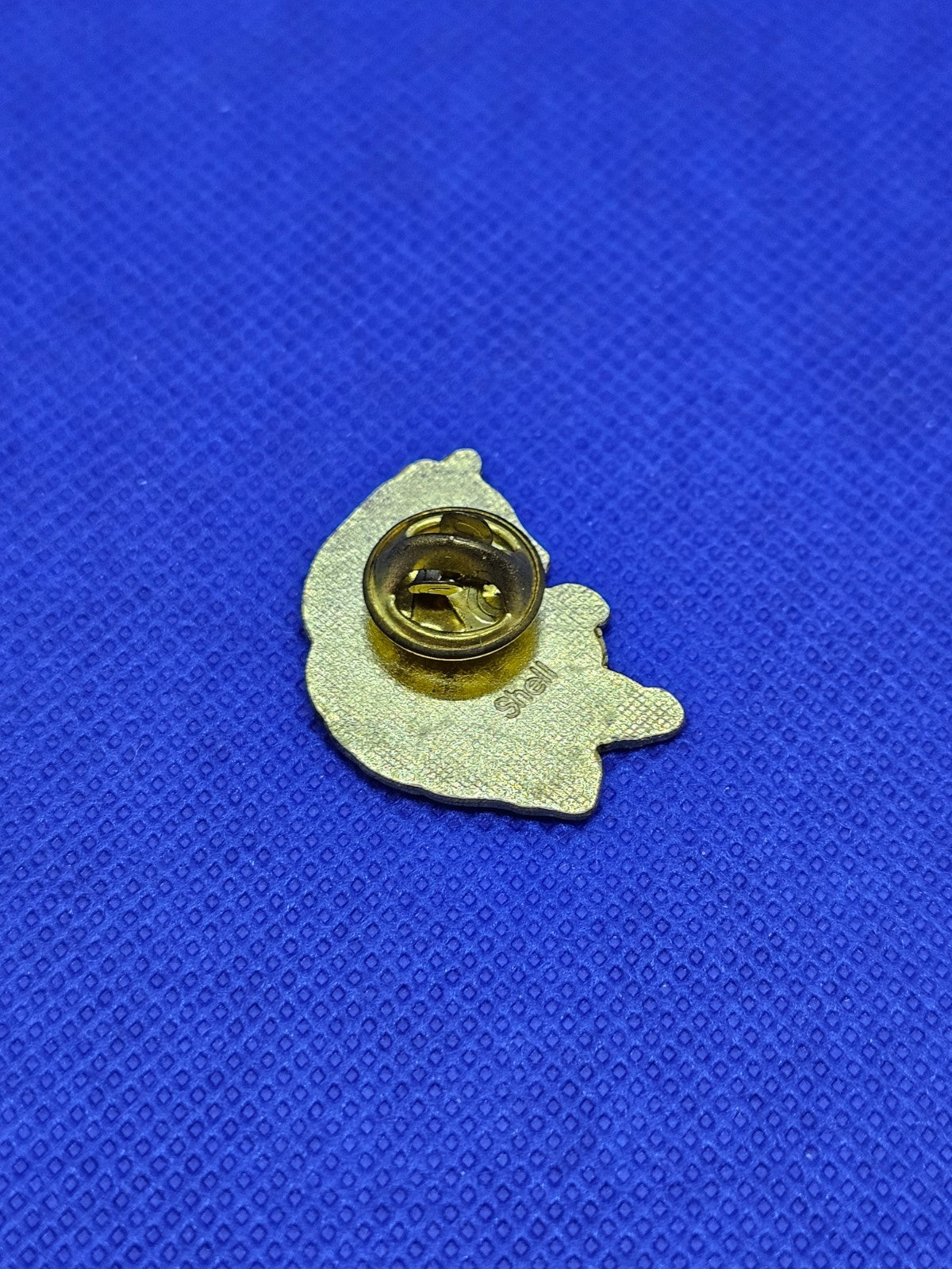 Pin’s Shell Panda Vintage Années 1990 Métal Émaillé Doré Collection1