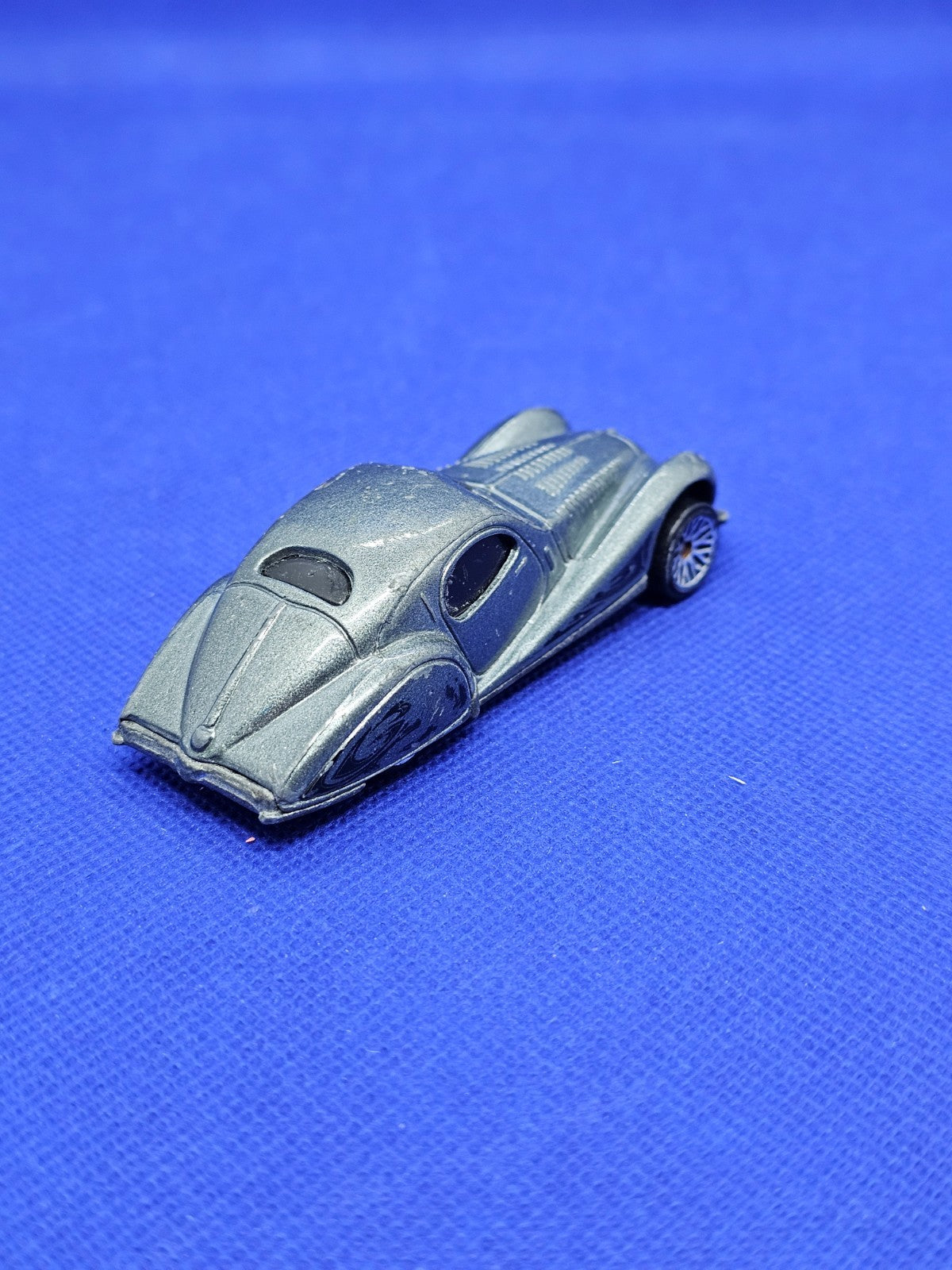 Talbot Lago Hot Wheels Mainline 2006 Mattel J8004 Gris Argent 1641