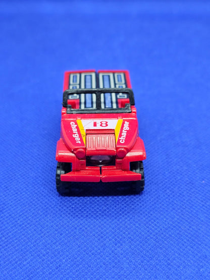 Motorized Robot Jeep Rouge Mc Toy Années 1980 Made in Macau Transformable2