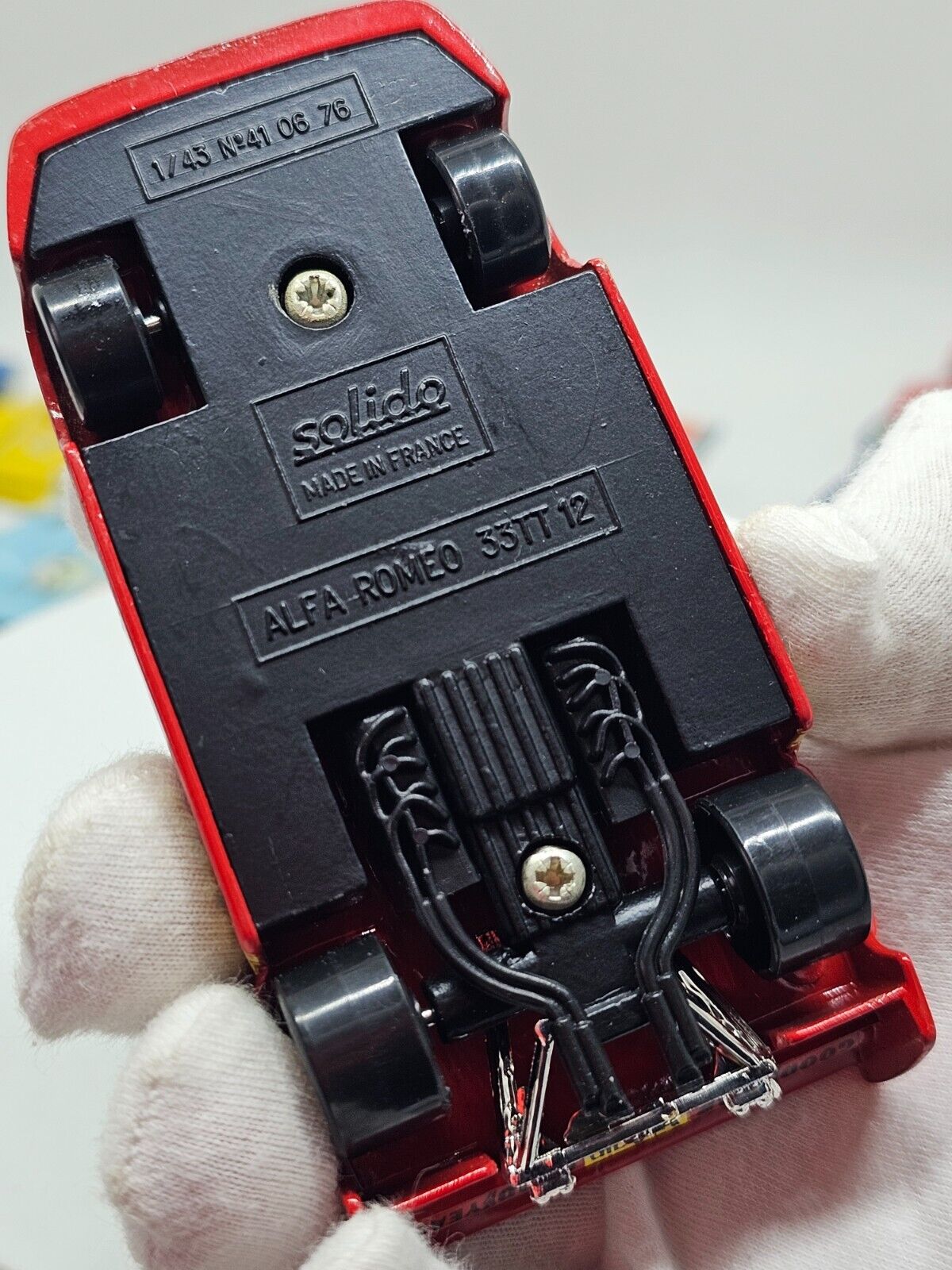 6513923