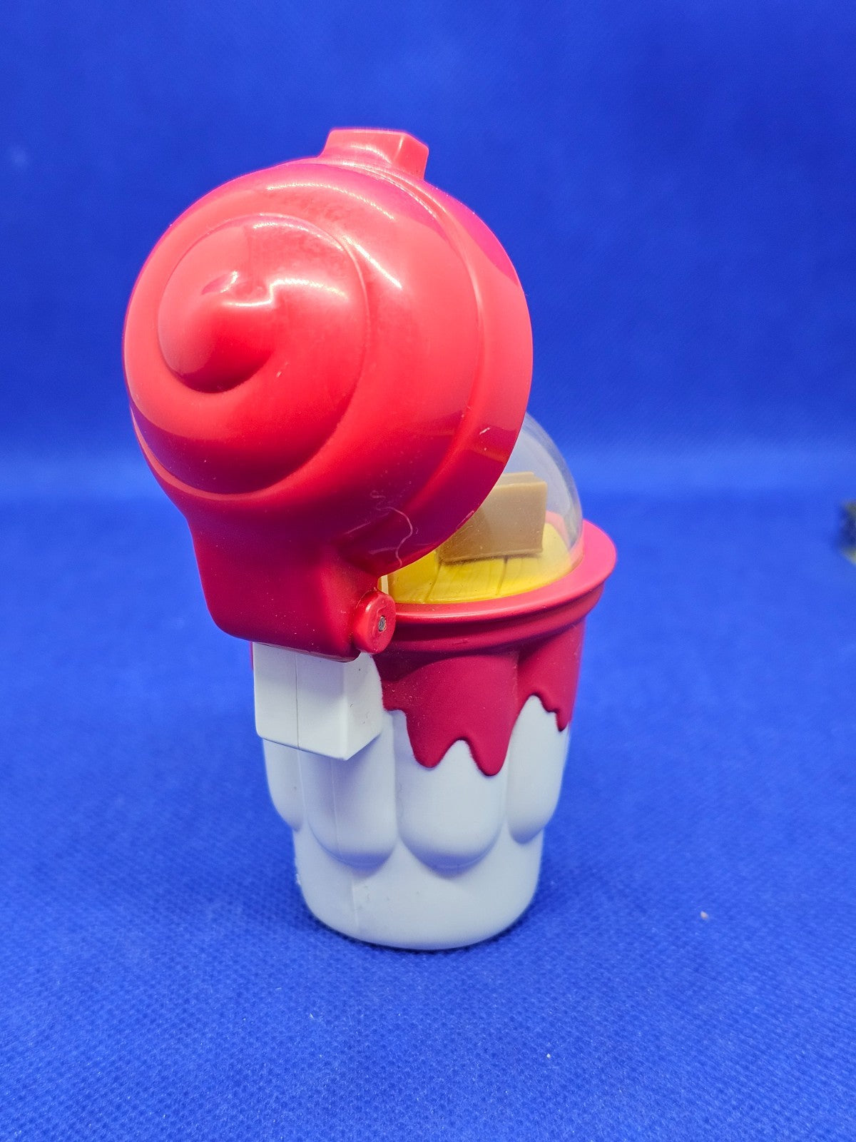 Jouet McDonald's Sundae Mécanique Happy Meal 1996 Glace Surprise Vintage2