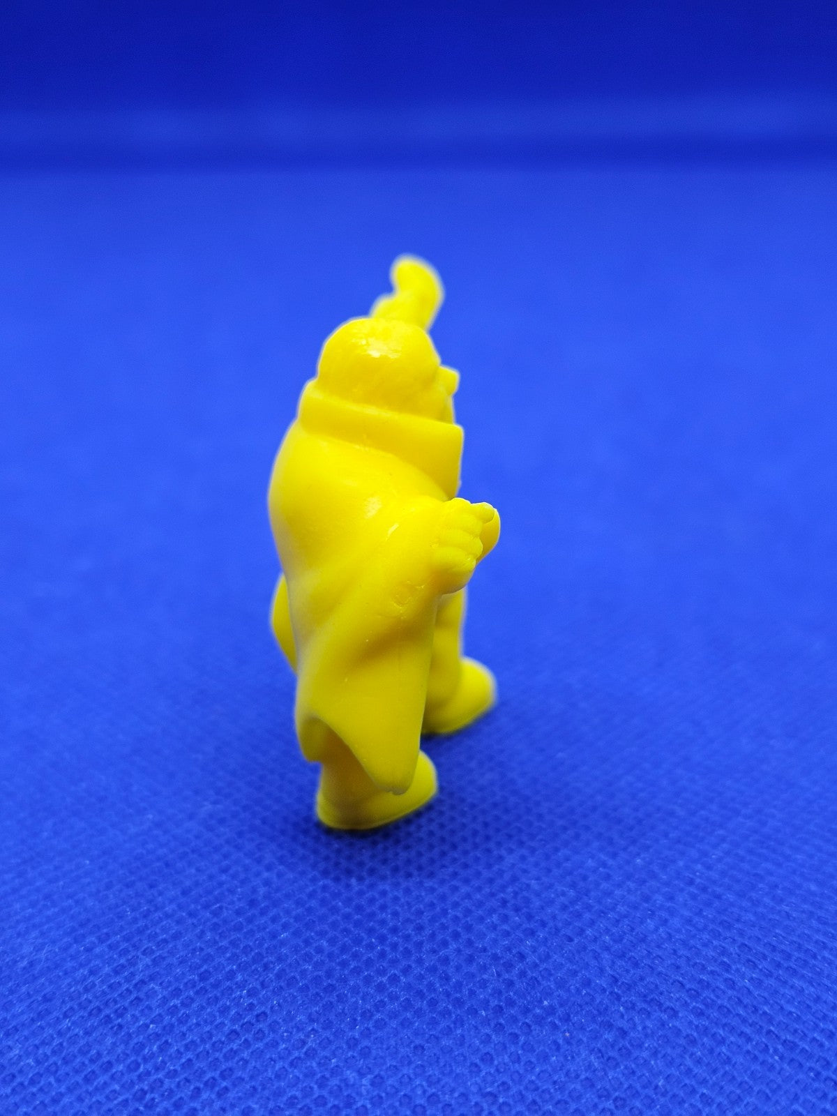 The Phantom #38 Yellow, Monster in My Pocket, Matchbox, 1990, 4 cm1