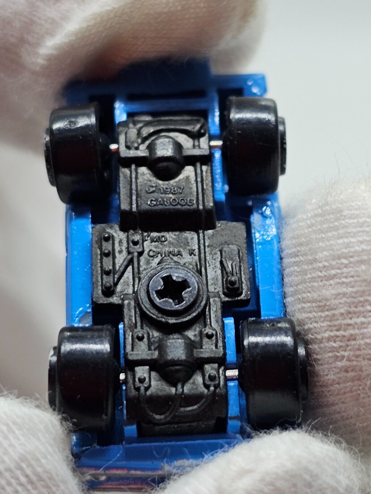 6228929