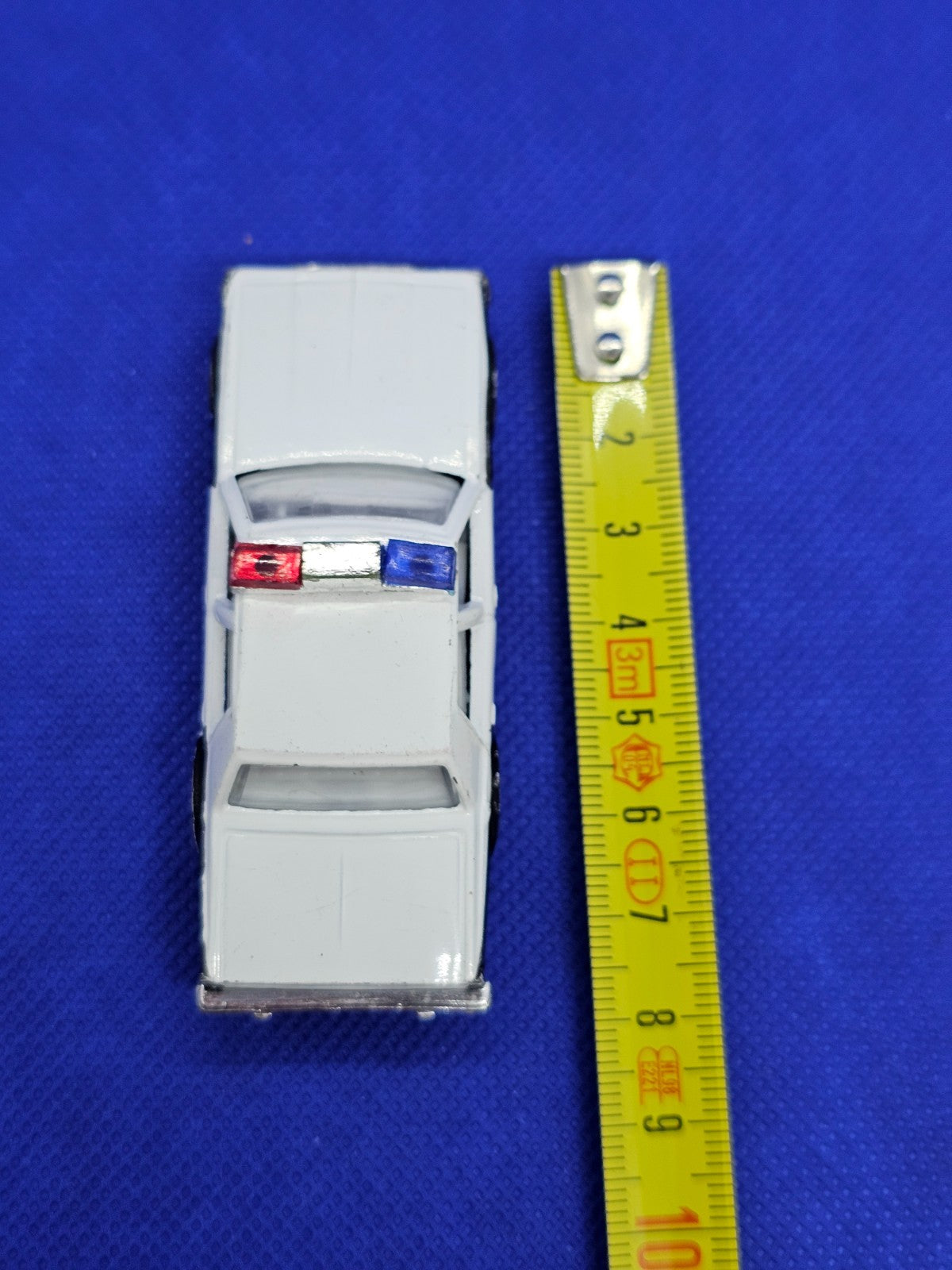 Chevrolet Caprice Police Playart Hong Kong miniature vintage 8 cm2