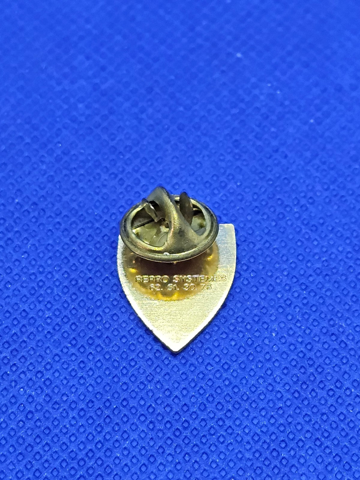 Pin's Stado Tarbes Pyrénées Rugby, Club Rugby Tarbes, Broche Collector Ours Bigo1
