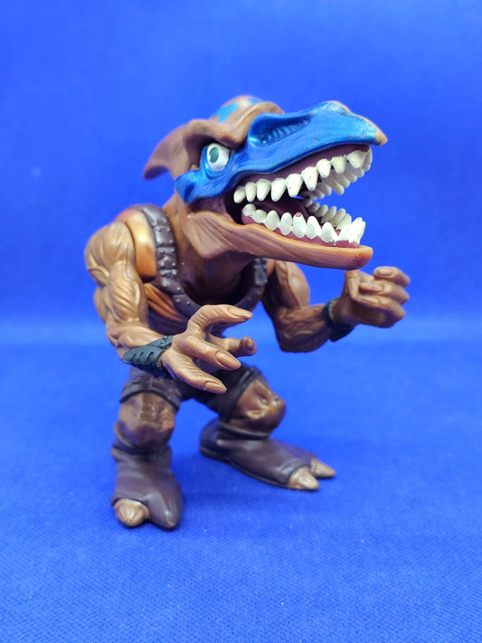 Figurine Street Sharks Bullzeye War paint Mattel 1996 Vintage 14 cm0