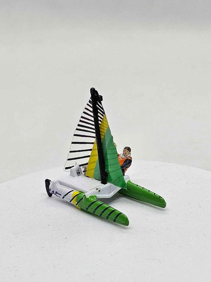 Micro Machines Catamaran avec voile et personnages, Watercraft, Galoob, 1991
