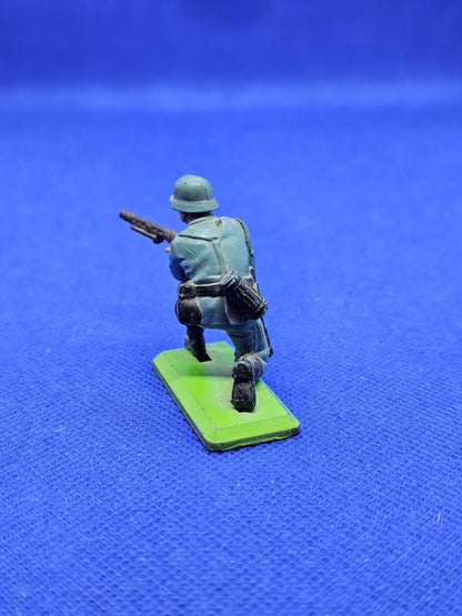 Figurine Soldat Allemand WWII MG42 Britains Deetail 1971 Made in England 5 cm2