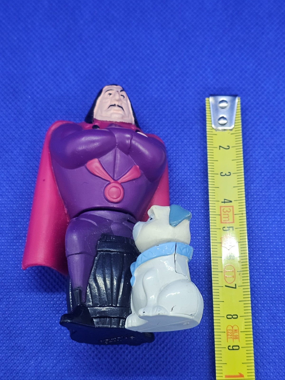 Gouverneur Ratcliffe avec Percy, Pocahontas, Disney, 1995, 9 cm5