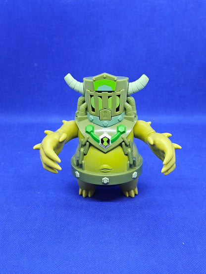 Toepick Ben 10 Omniverse figurine casque ouvrant Bandai 2012 13 cm1
