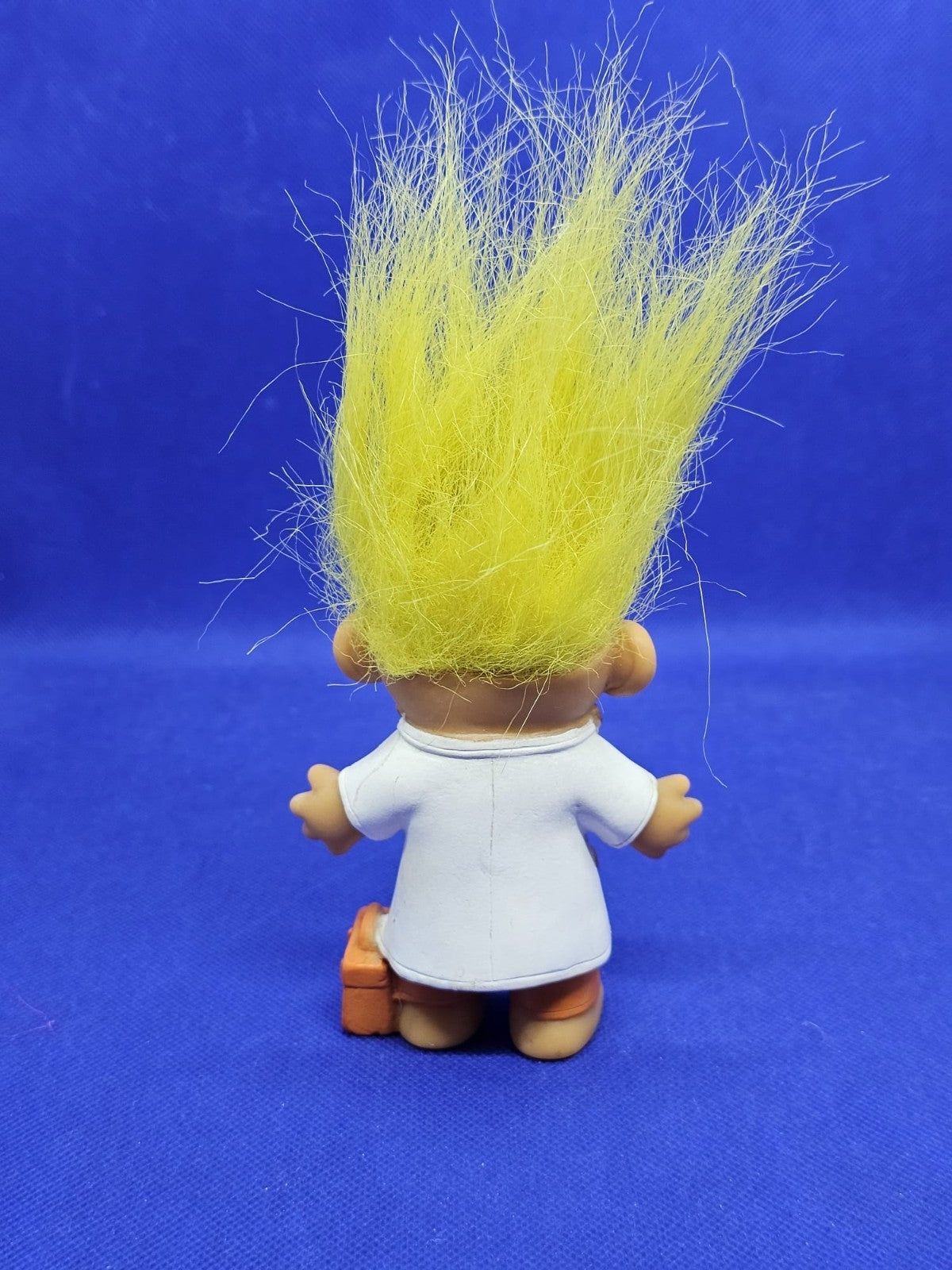 Troll Médecin Vintage Cheveux Jaunes Blouse Blanche Stéthoscope Mallette3