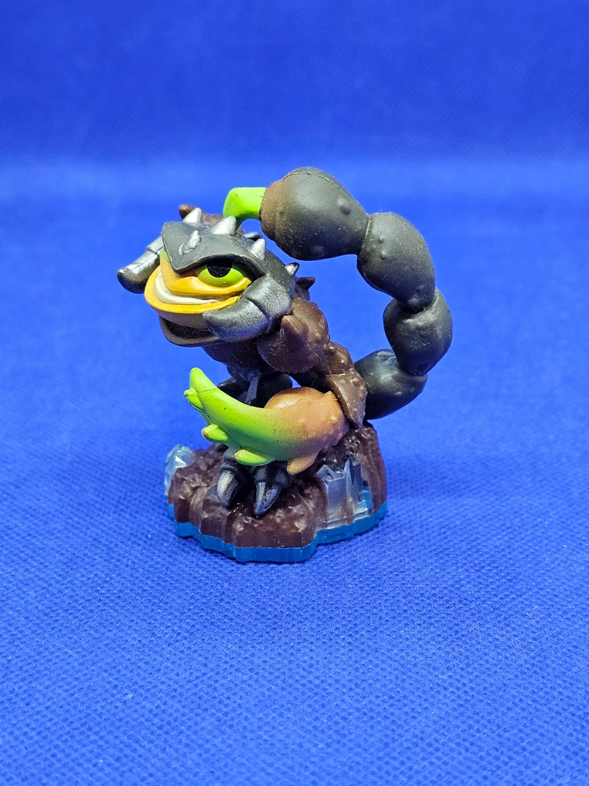 Scorp Skylanders Swap Force élément Terre Activision 2013 figurine2