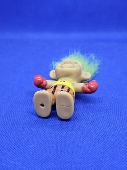 Troll Boxeur vintage cheveux verts numéro 68 figurine PVC années 902