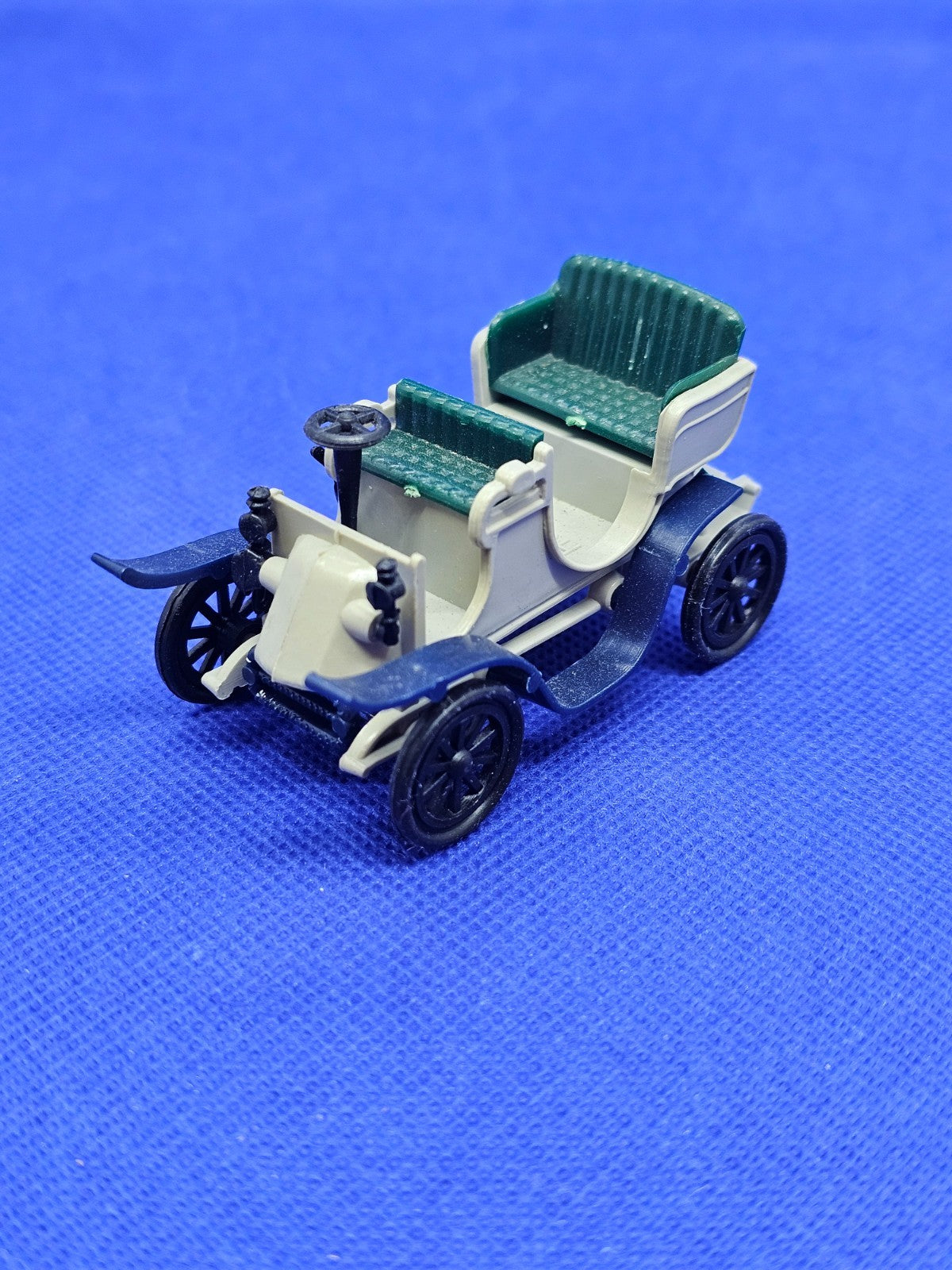 Gobron Brillié 1899 Huilor DEL voiture miniature publicitaire France 7 cm0