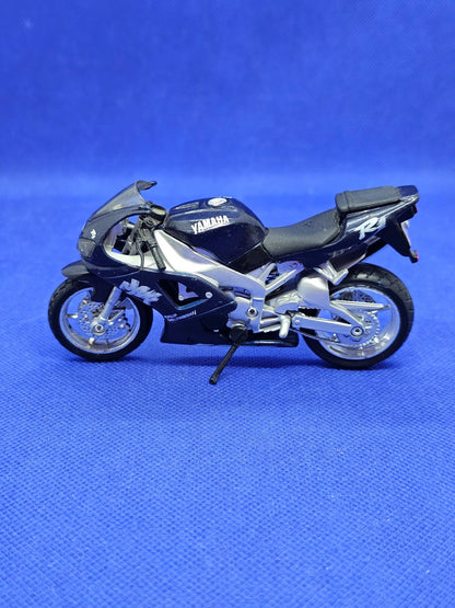 Maisto Yamaha YZF R1 118 Moto Miniature Bleu Métallisé Die Cast0