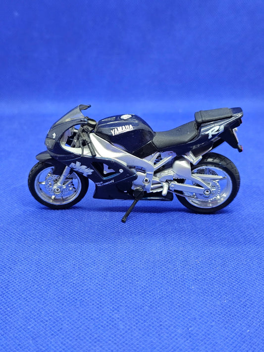 Maisto Yamaha YZF R1 118 Moto Miniature Bleu Métallisé Die Cast0