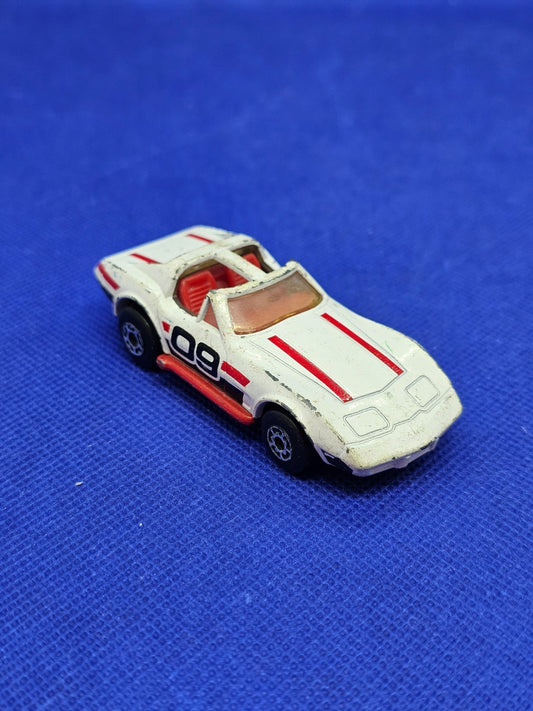 Chevrolet Corvette Stingray T Top Matchbox Superfast Blanc Rouge 1982 Vintage0