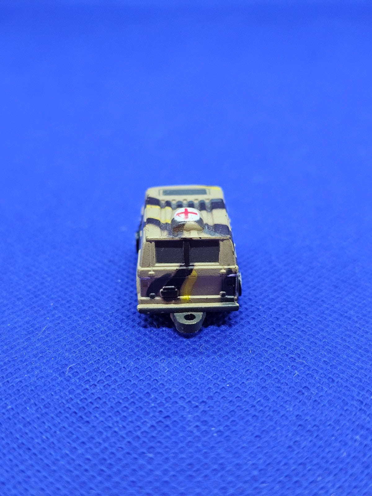 Micro Machines Chevrolet Van Ambulance Militaire USA Desert Galoob Années 80 90 2