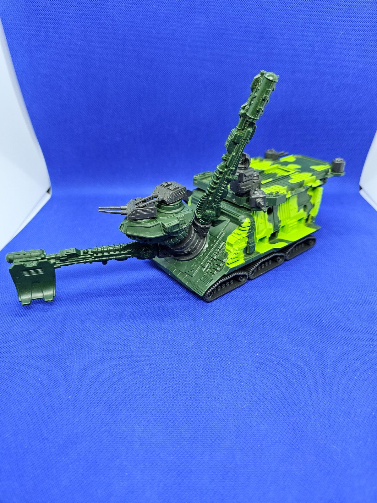 Vintage Kenner Mega Force – Triax (Ram Fist) Action Figure, Fonctionnel, Sans St0