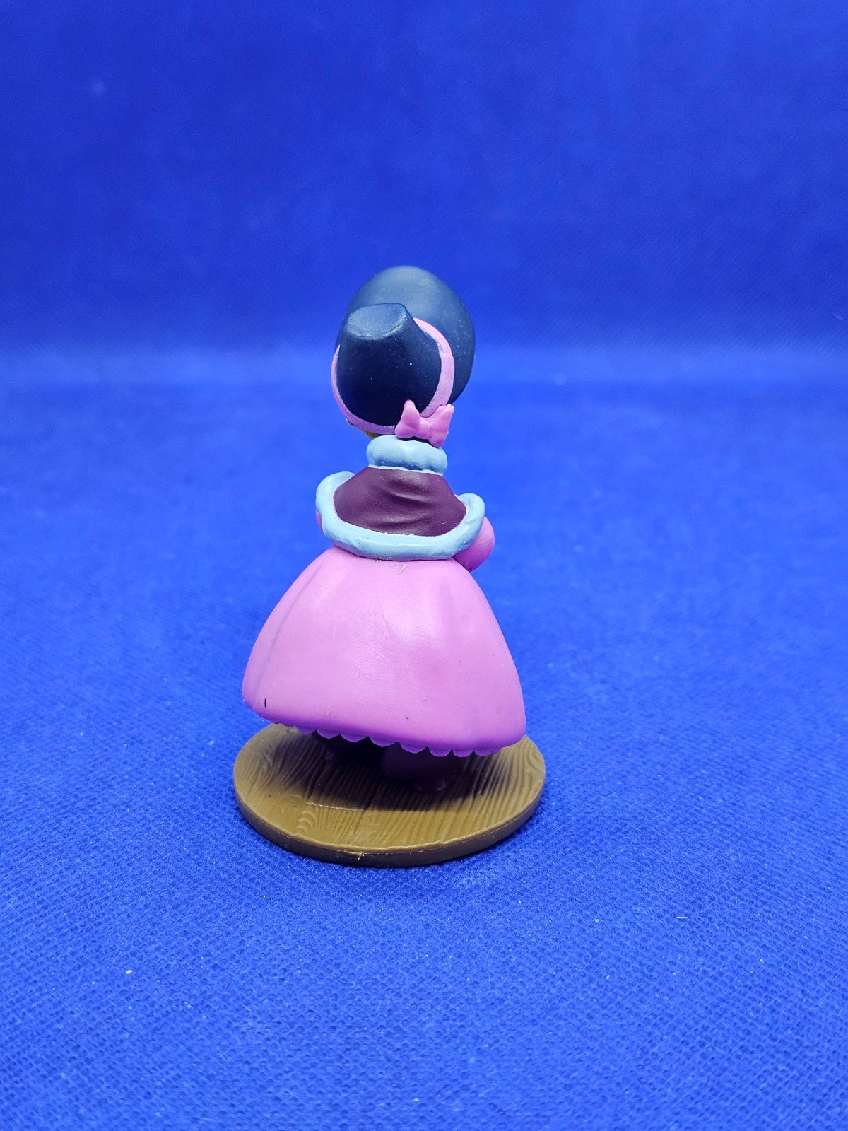 Daisy Duck Disney Mickey Christmas Carol Figurine PVC Robe Rose 7 cm1