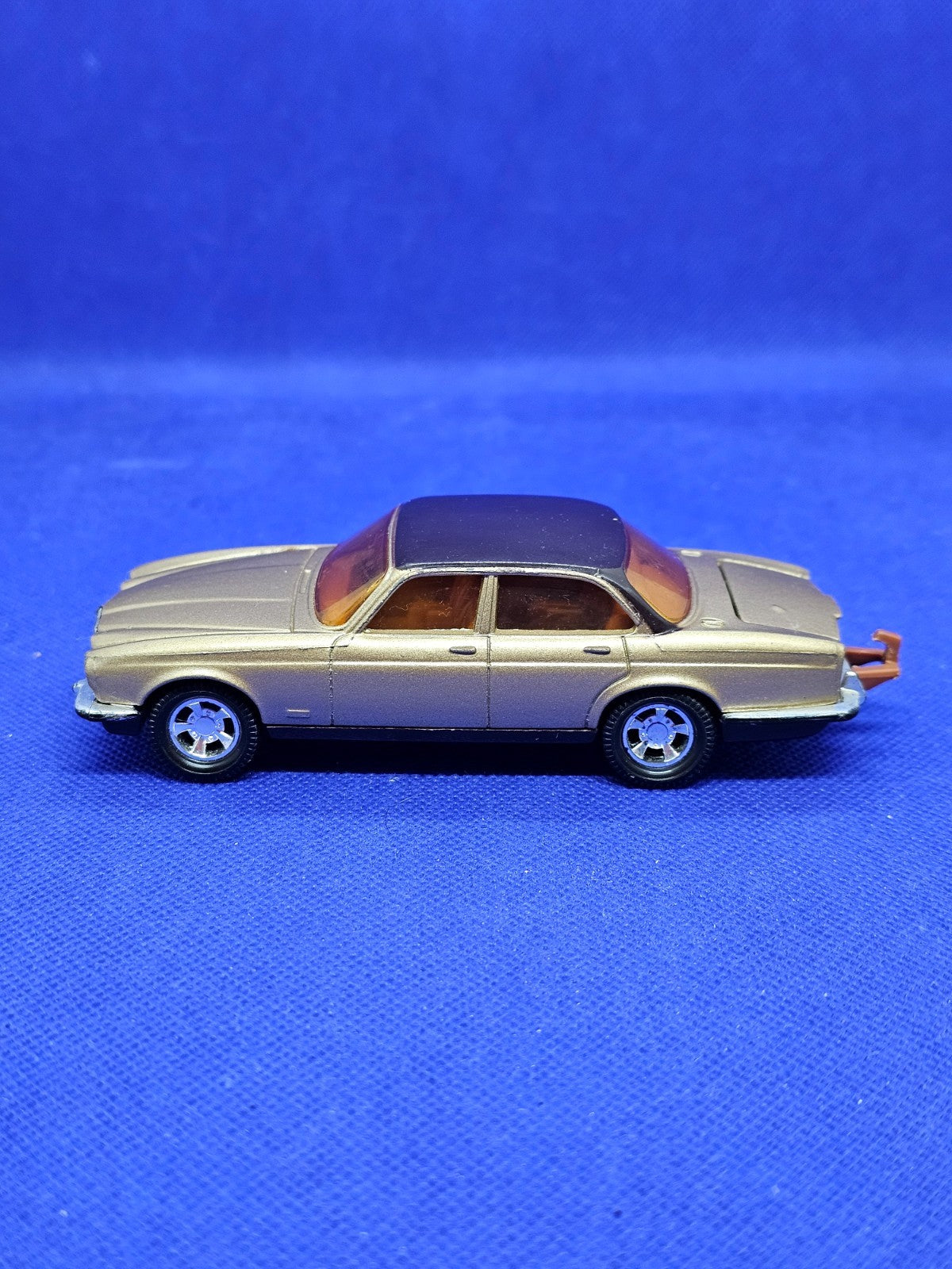 Jaguar XJ12 Matchbox Super Kings K66 Lesney 1978 Made in England 12 cm2