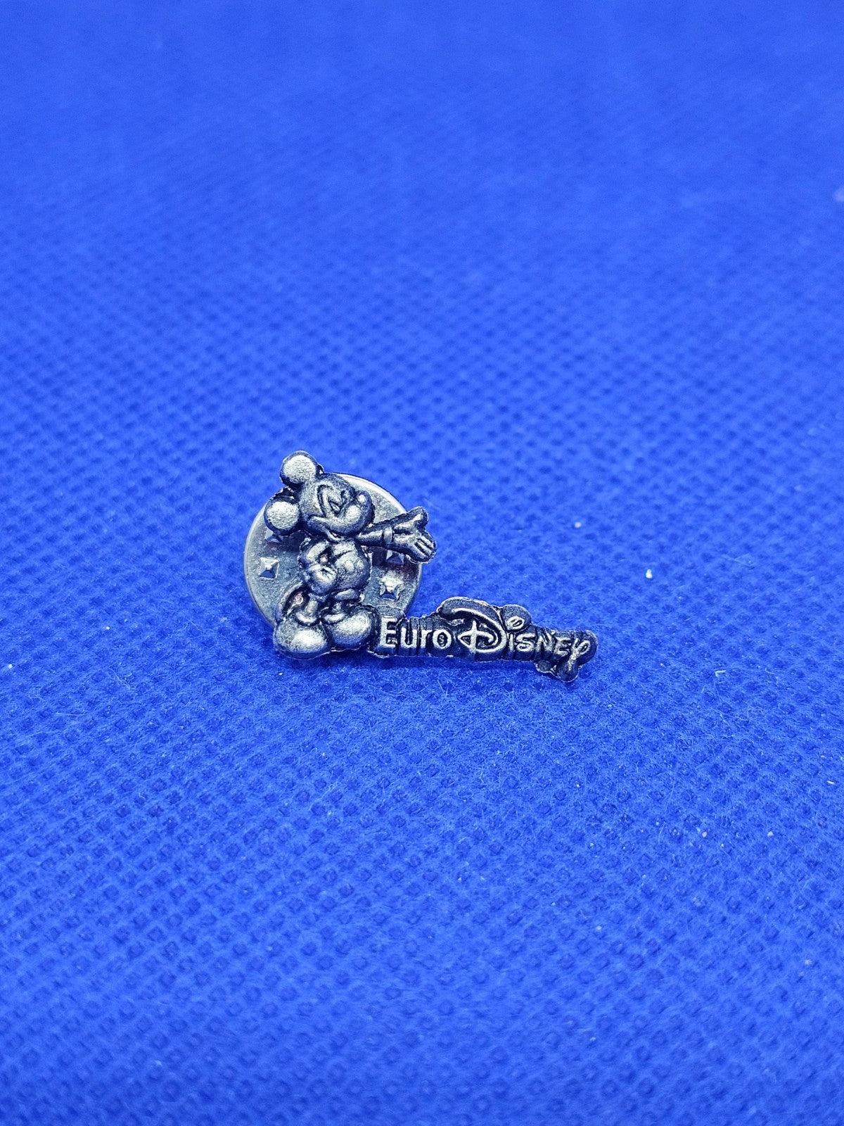 Pin’s Mickey Euro Disney Métal Argenté Vintage Années 19900