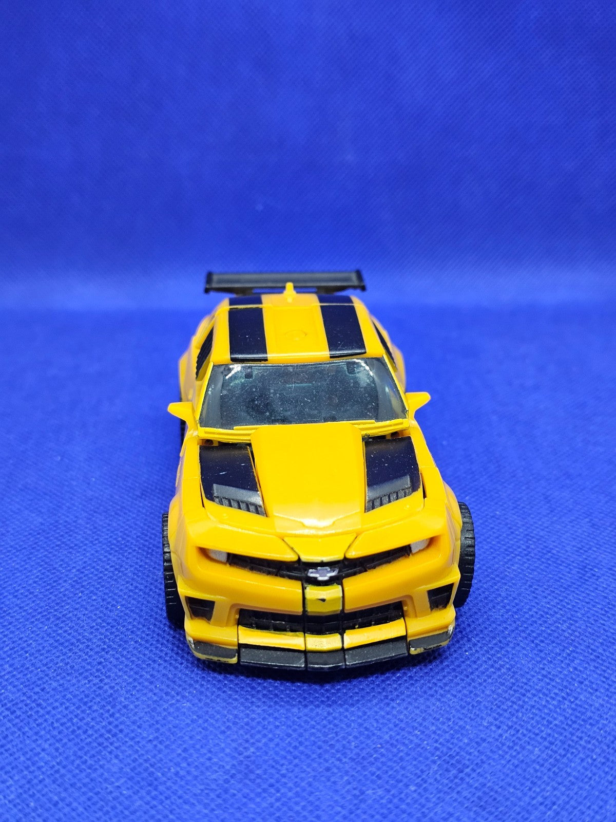 Bumblebee Transformers Hasbro Tomy Figurine Transformable + Arme8