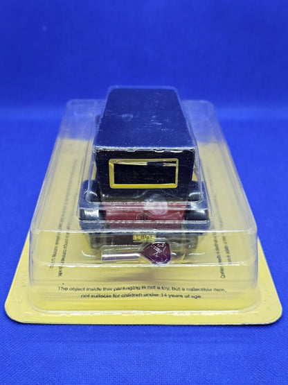 Taxi Vintage Tin Toy Paya Reproduction Voiture Ancienne Mécanique à Clé 20 cm2