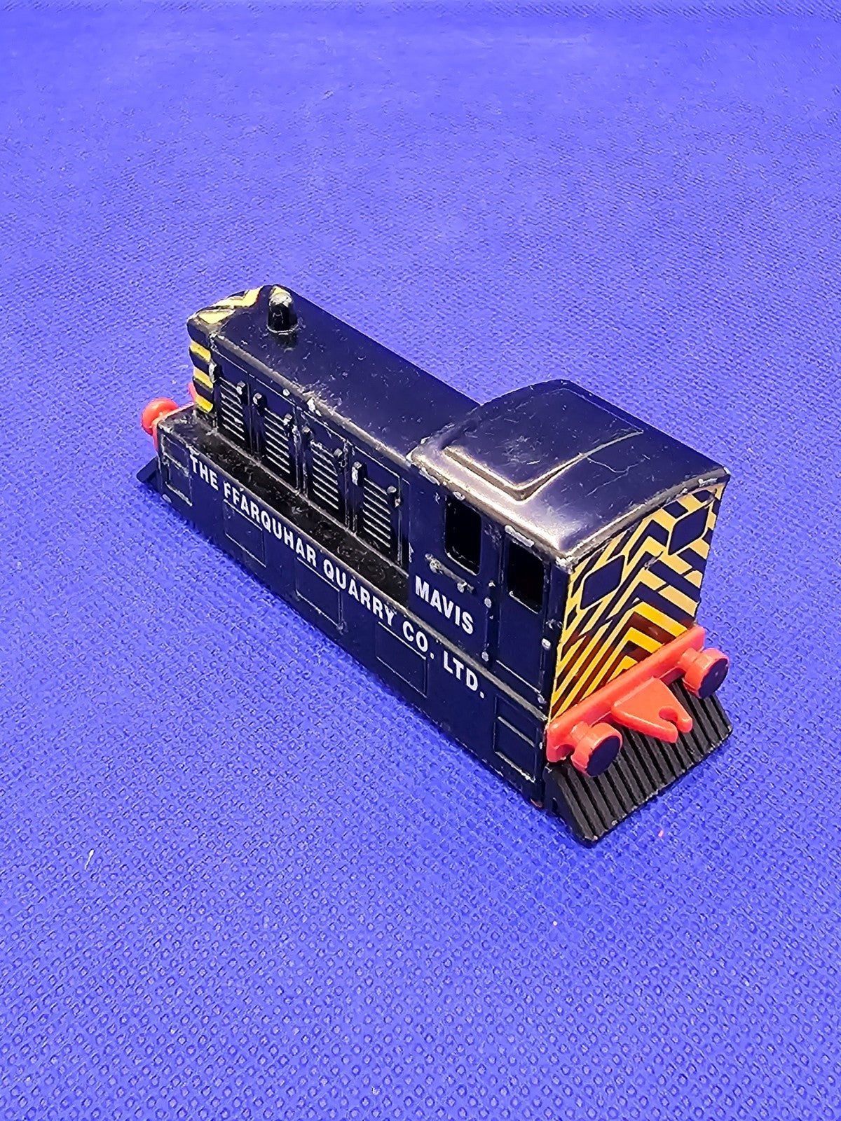 Mavis Thomas et ses amis ERTL 1993 locomotive diesel métal vintage1