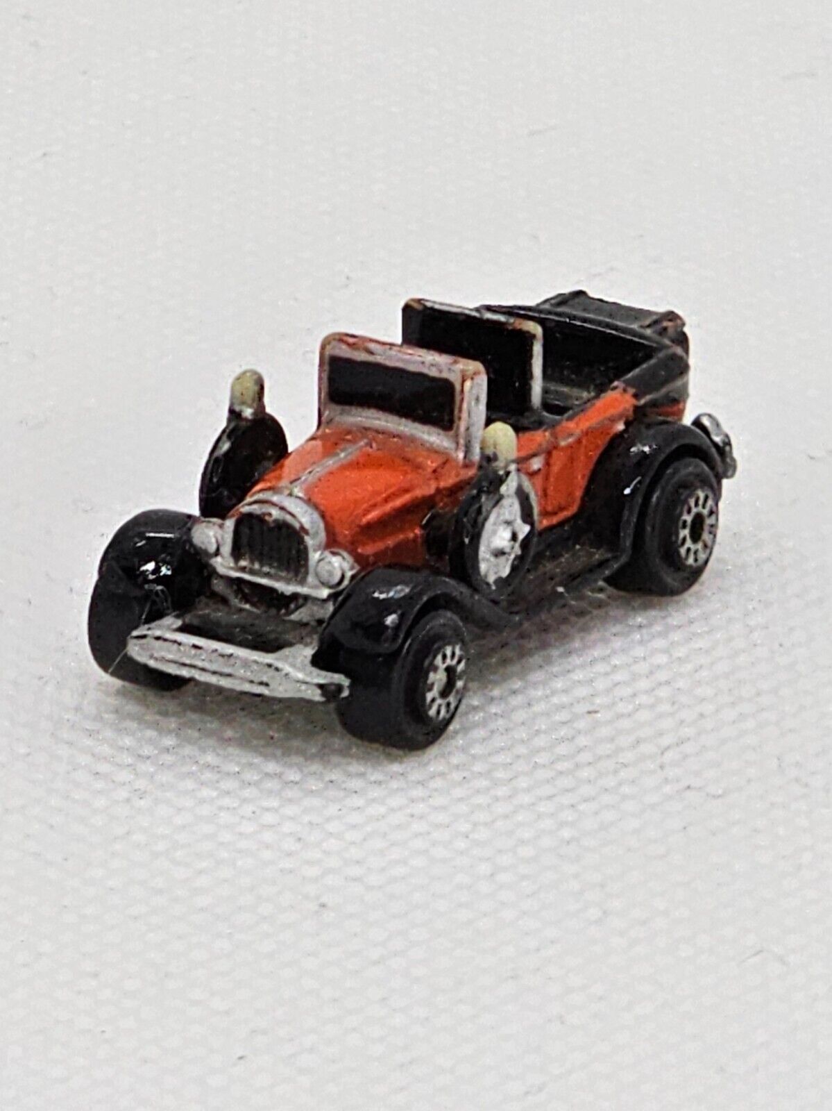 5561654