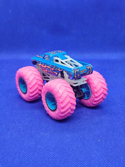 Hot Wheels Monster Trucks Pure Muscle Glow In The Dark 164 Mattel Loose1