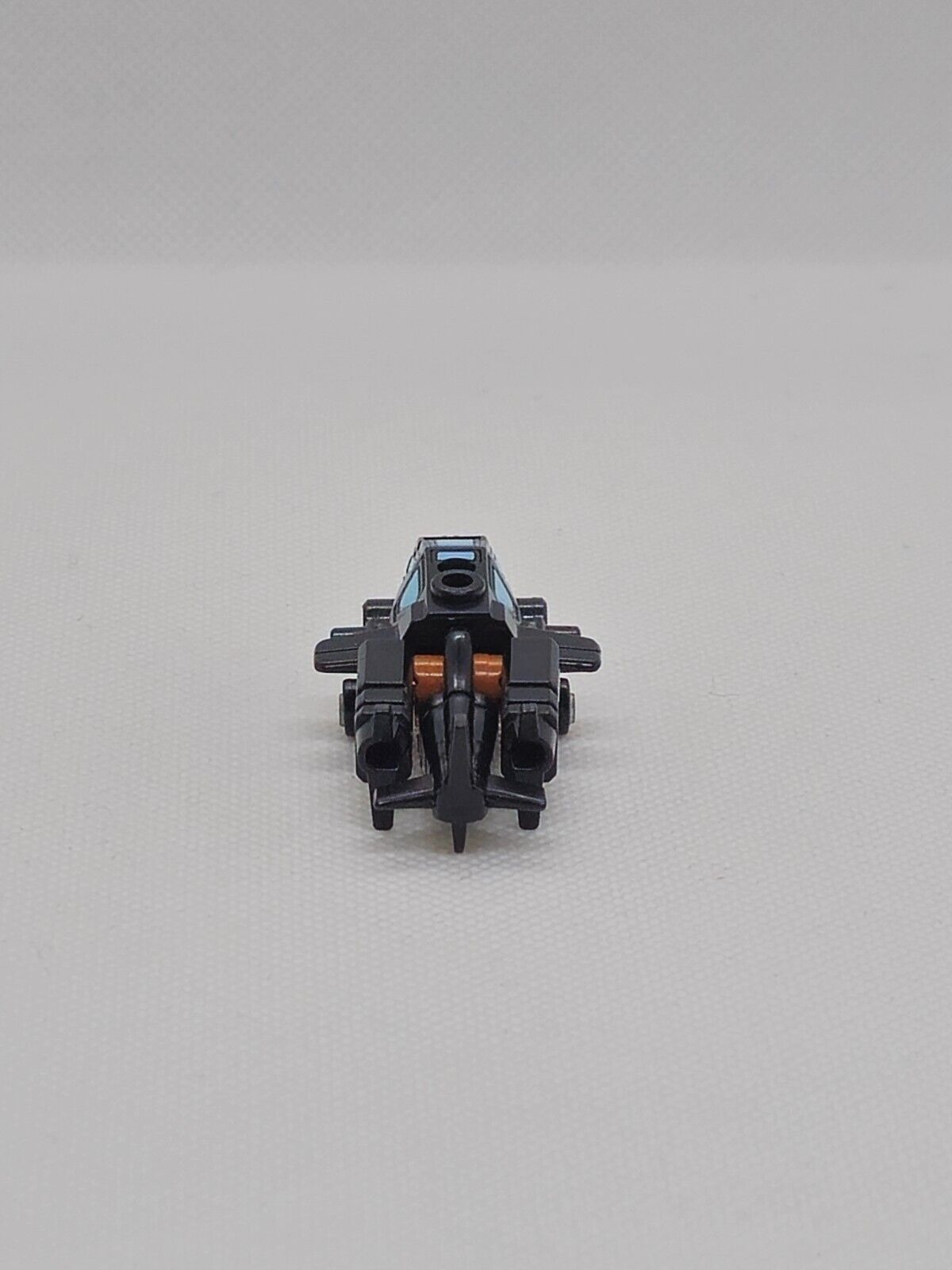 5561948