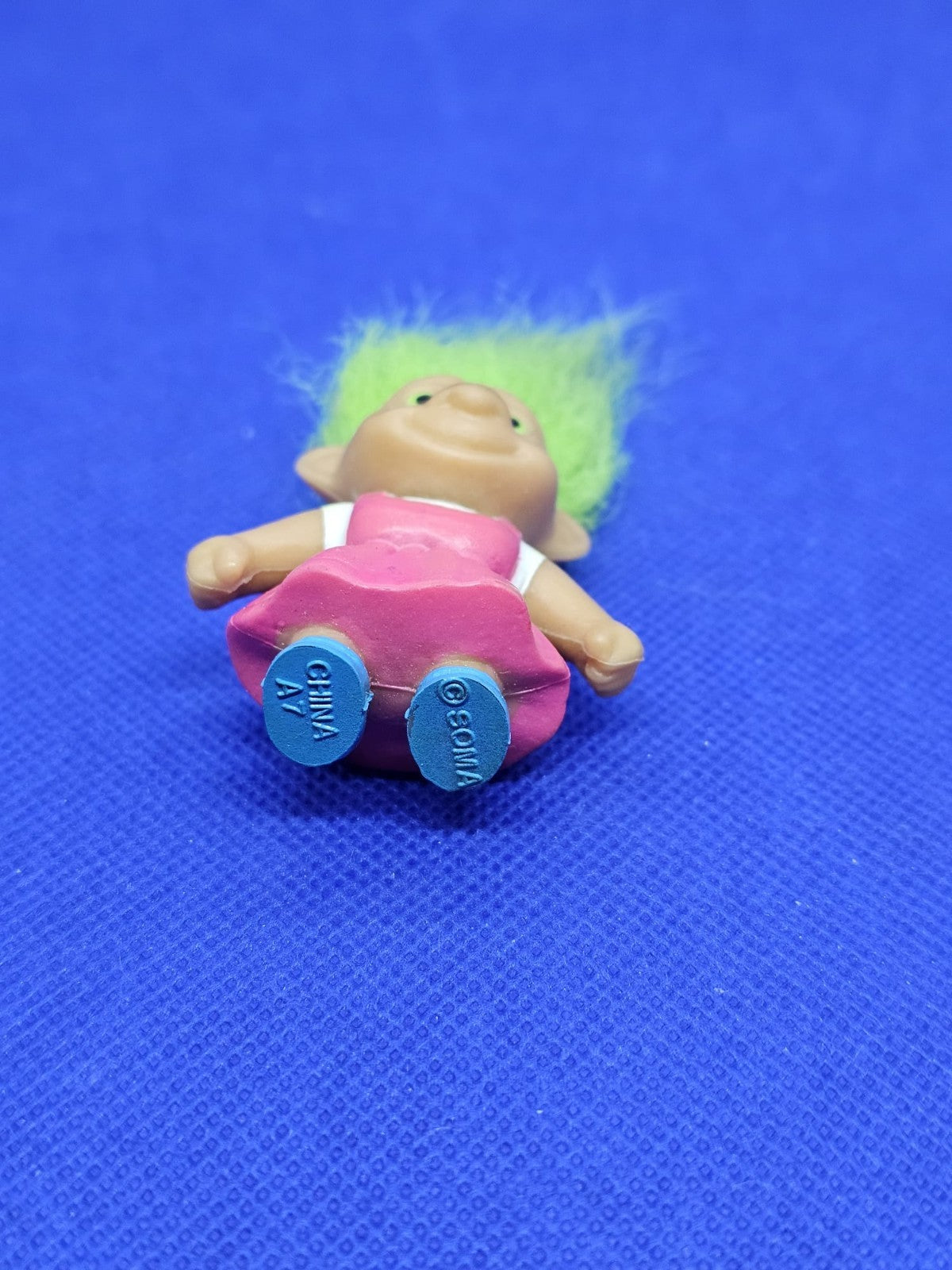 Mini Troll fille Soma cheveux verts robe rose vintage années 902