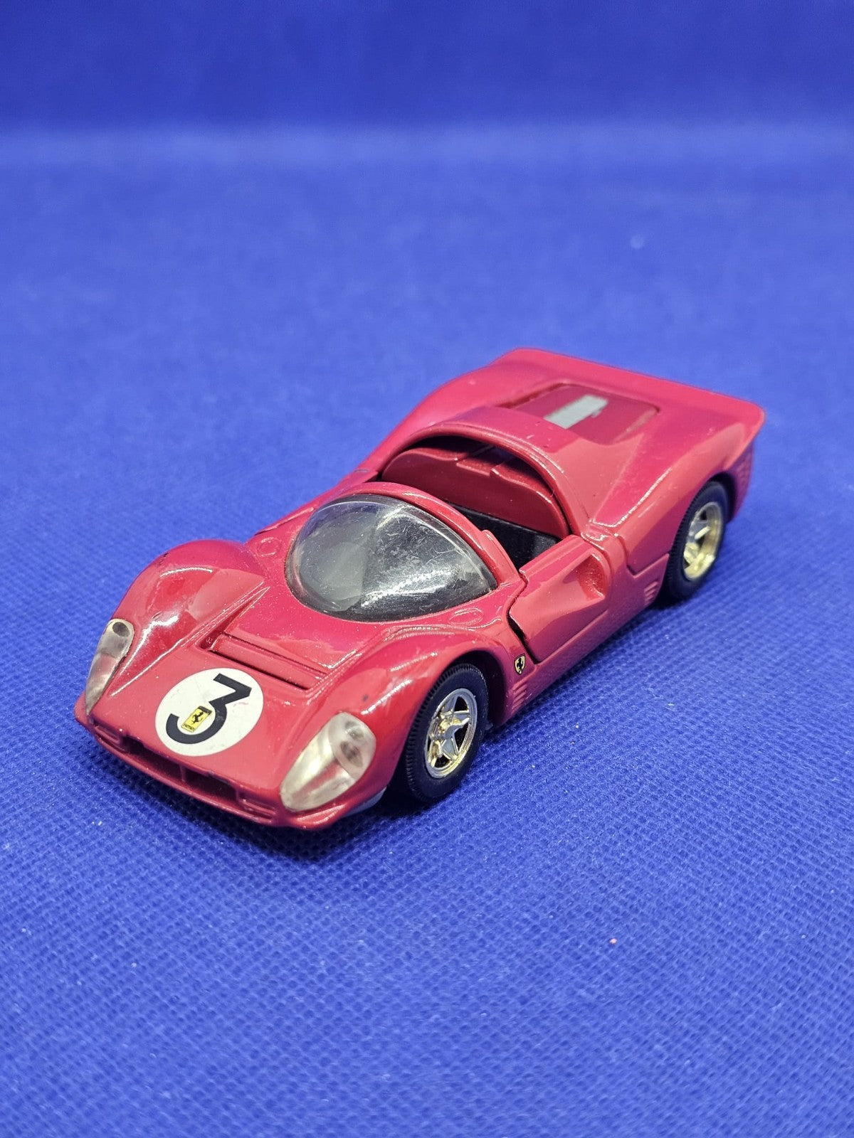 Ferrari 330 P4 1967 Numéro 3 138 Friction Portes Ouvrantes Miniature Vintage0